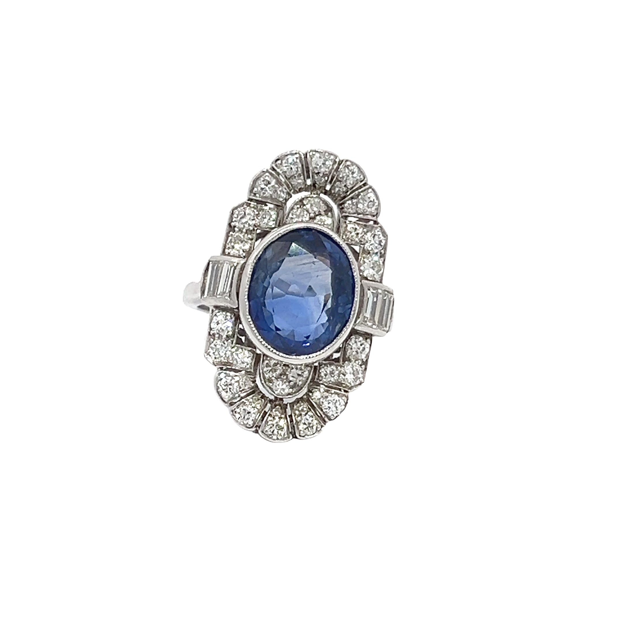 ART DECO SAPPHIRE AND DIAMOND RING