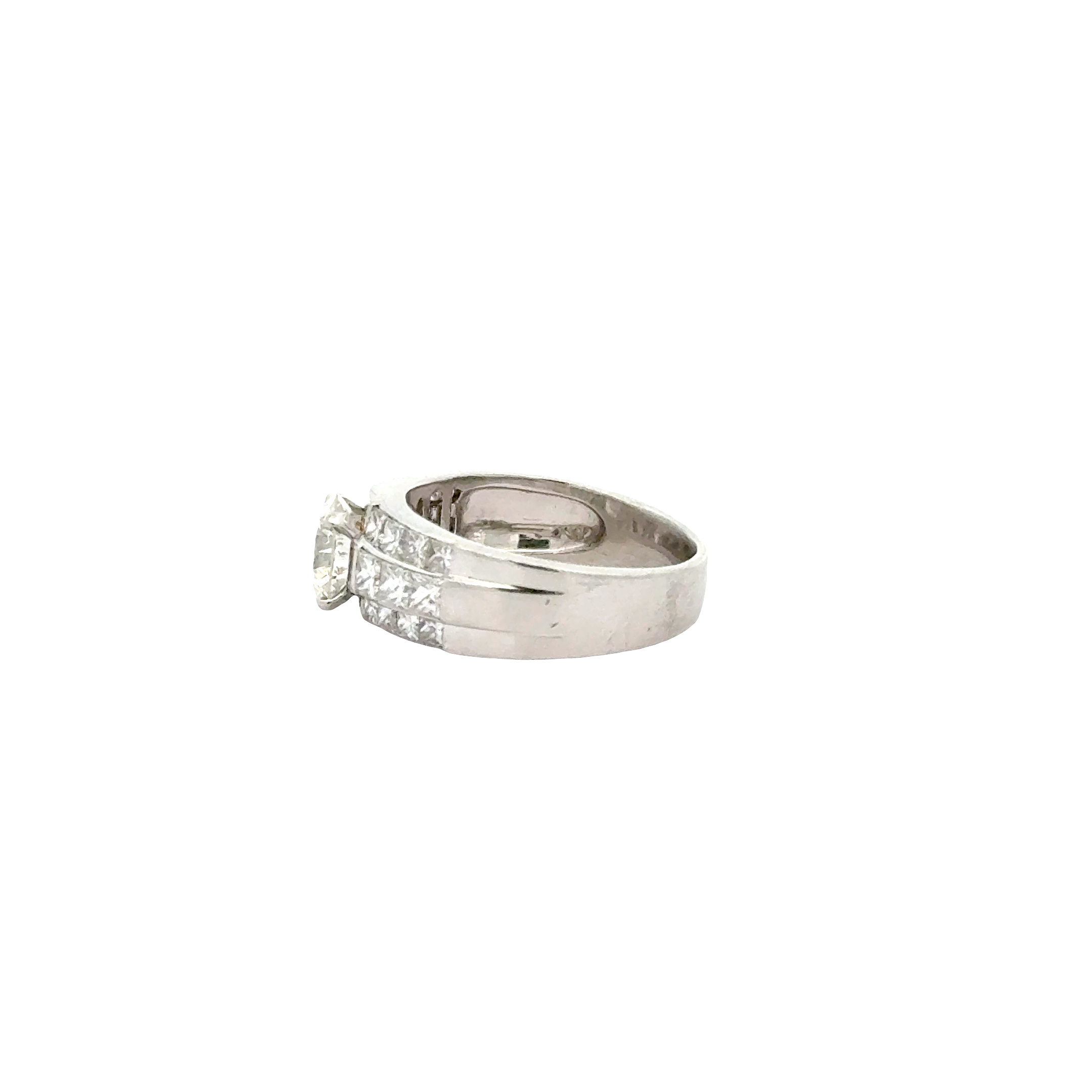 PLATINUM AND 1.28 CARAT DIAMOND RING