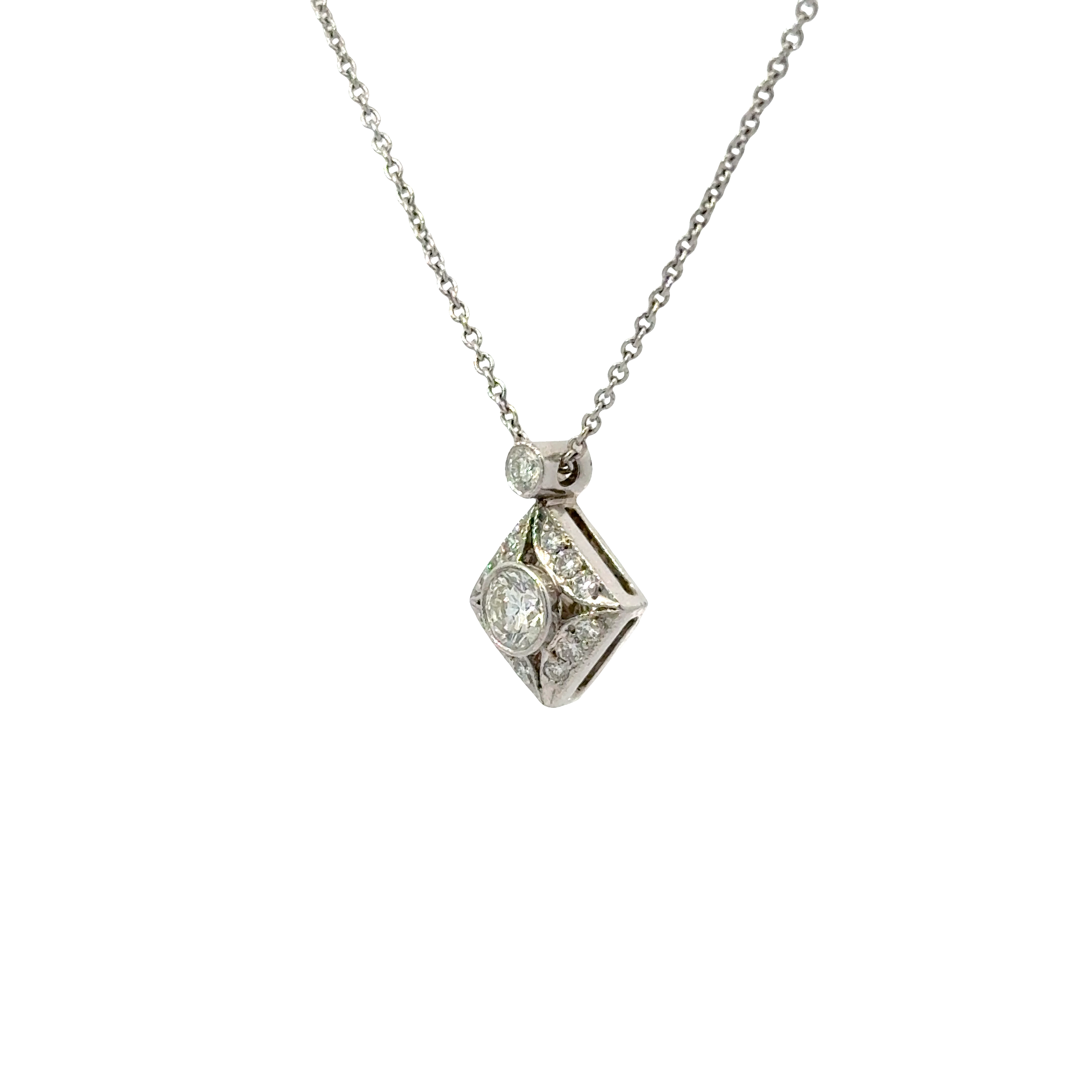 DIAMOND AND PLATINUM NECKLACE