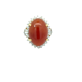 18 KARAT GOLD JADE AND DIAMOND COCKTAIL RING