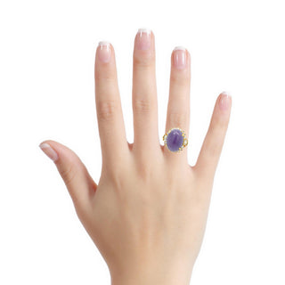 18 KARAT YELLOW GOLD LAVENDER JADE AND DIAMOND COCKTAIL RING