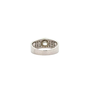 PLATINUM AND 1.28 CARAT DIAMOND RING