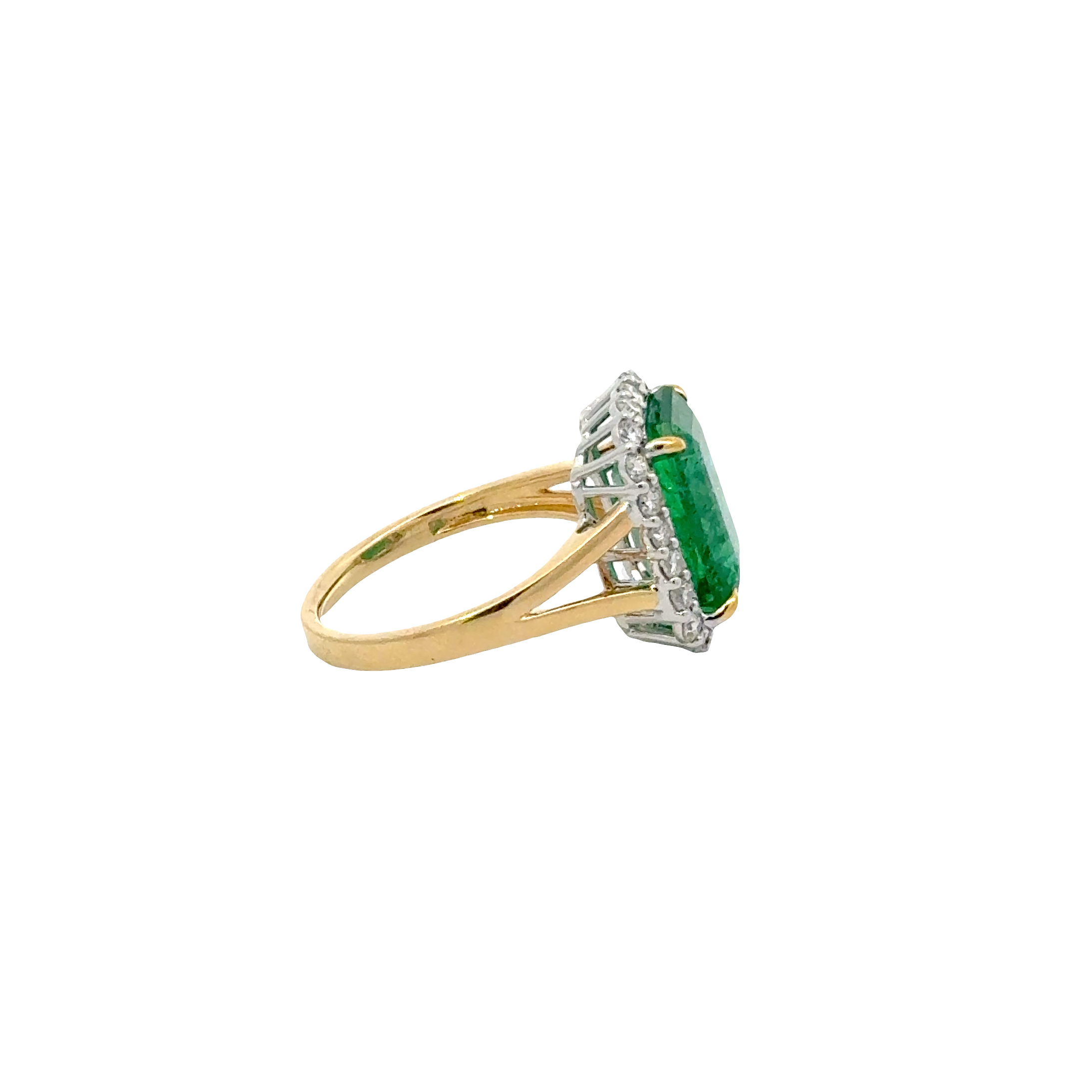 18 KARAT EMERALD AND DIAMOND RING
