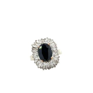 4.25 CARAT SAPPHIRE AND DIAMOND GOLD RING