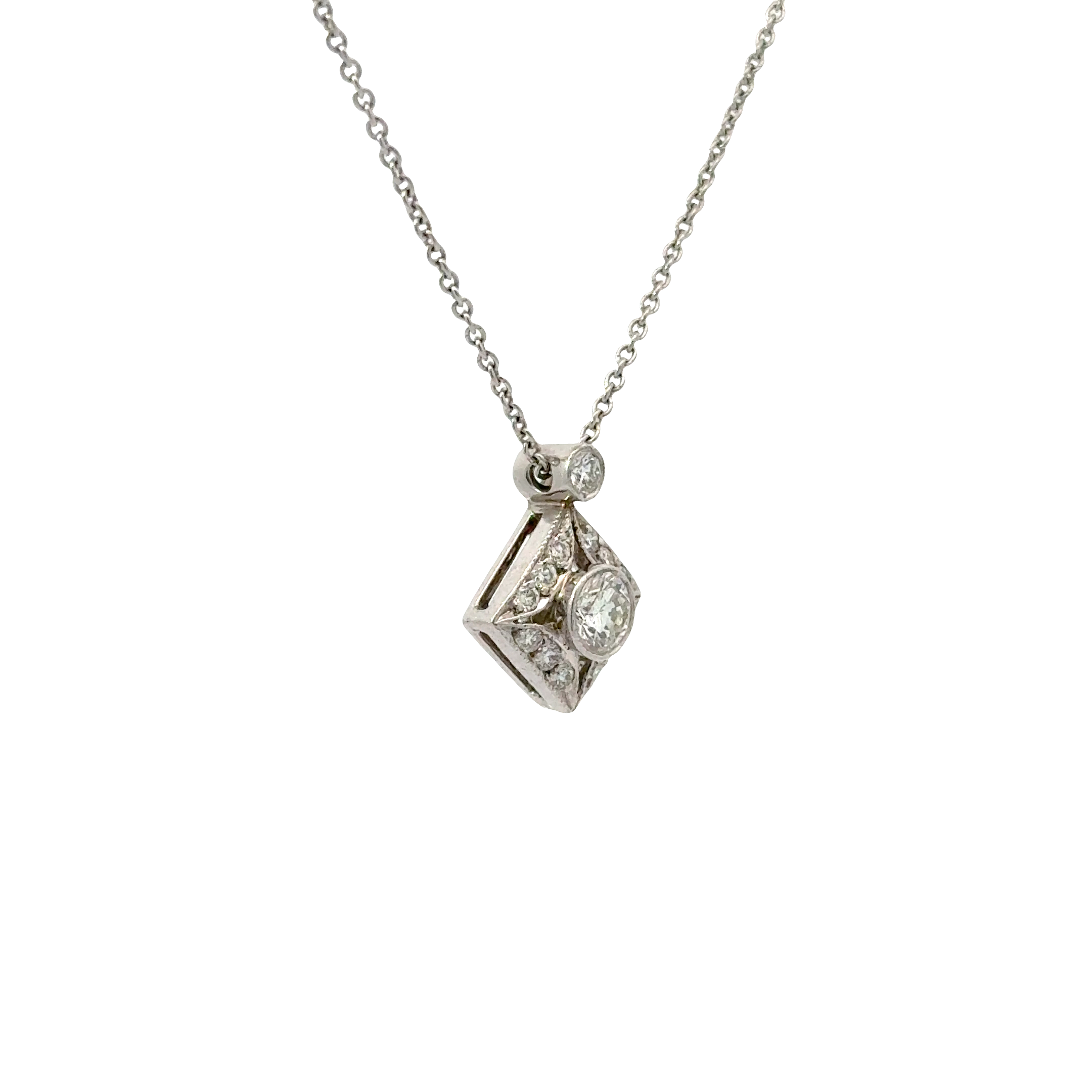 DIAMOND AND PLATINUM NECKLACE