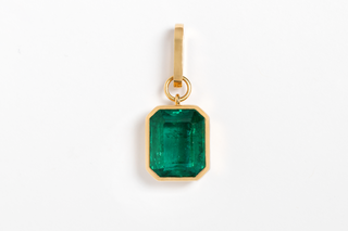 EMERALD CUT BEZEL PENDANT