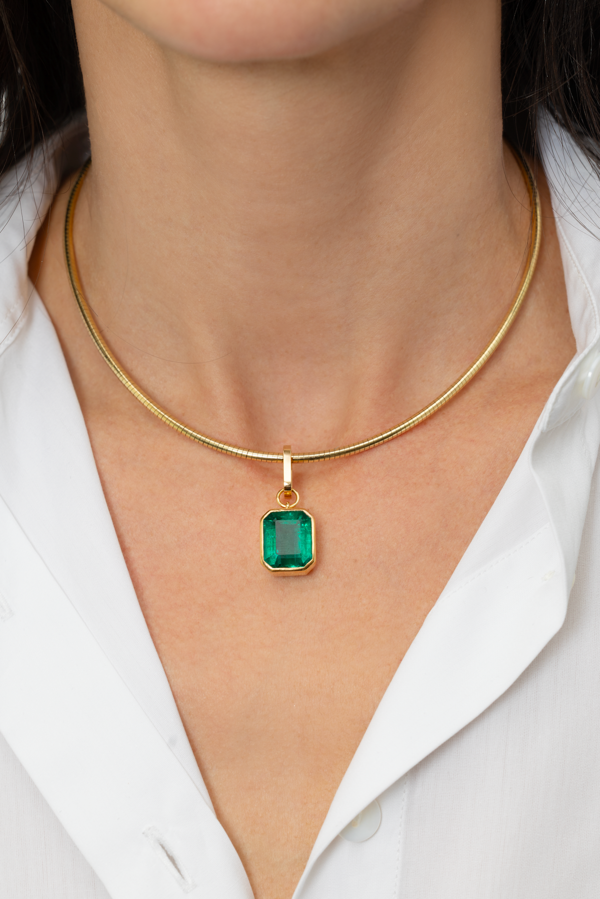 EMERALD CUT BEZEL PENDANT