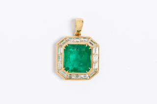 6.88 CARAT EMERALD AND DIAMOND PENDANT
