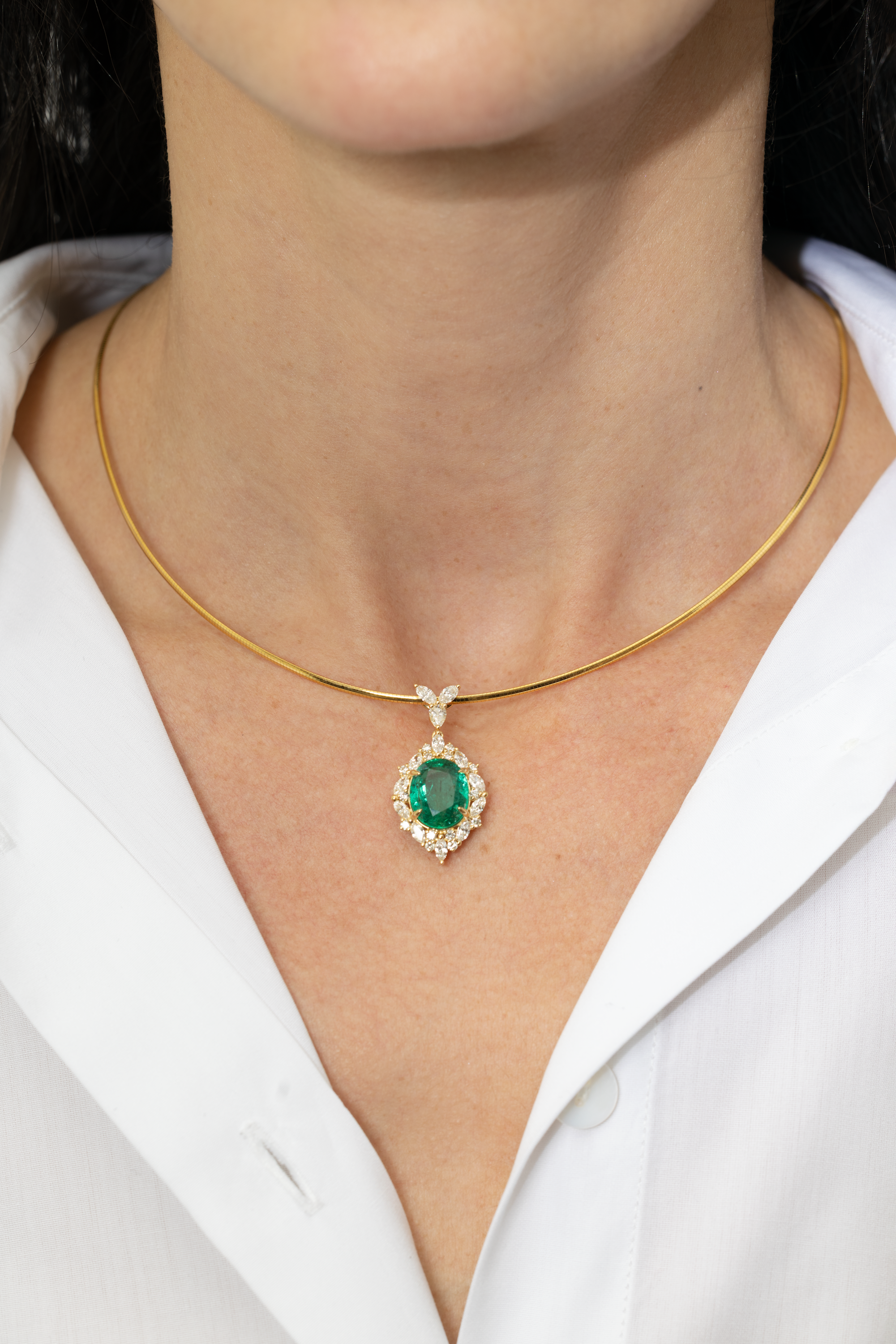 3.86 CARAT EMERALD AND DIAMOND PENDANT