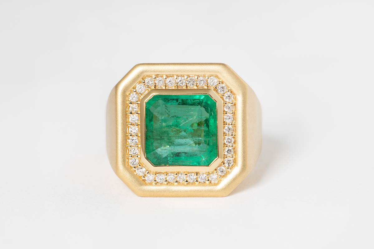 3.63 EMERALD AND DIAMOND SIGNET RING
