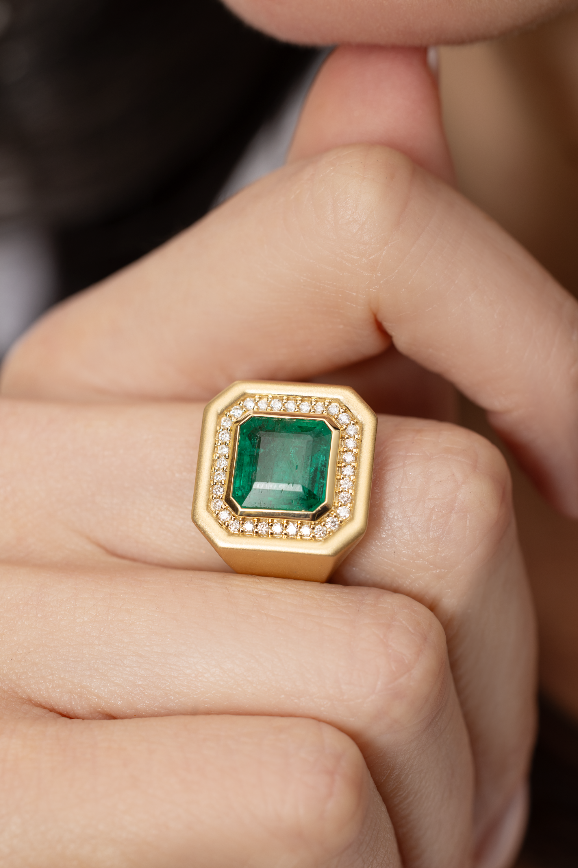 3.63 EMERALD AND DIAMOND SIGNET RING